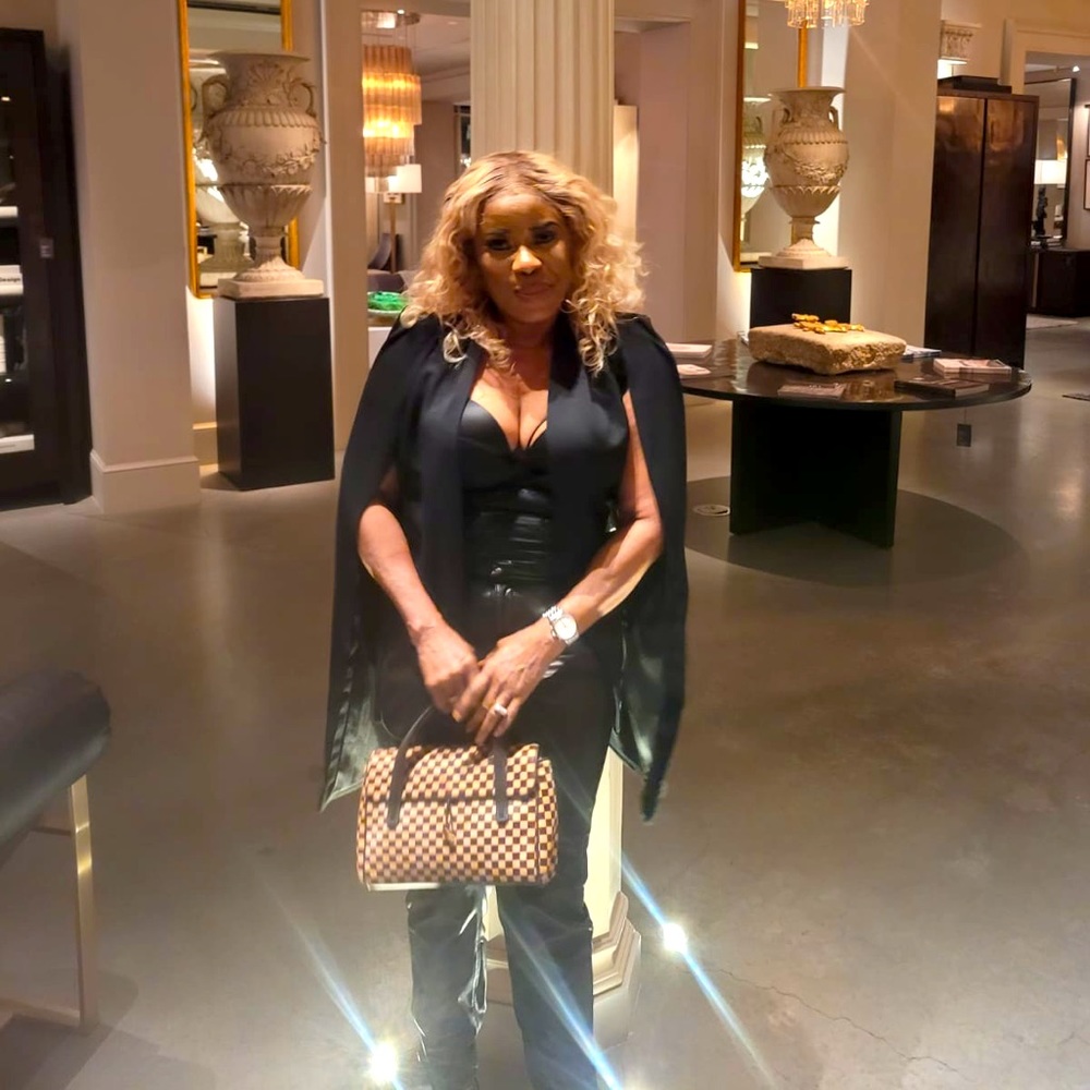 Meet your Posher, Adetutu